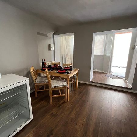 Grey House Apartman Brassó Kültér fotó