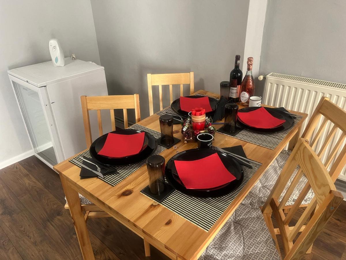 Grey House Apartman Brassó Kültér fotó
